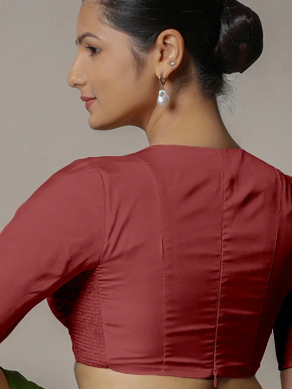 Zeenat x Rozaana | Auburn Red Elbow Sleeves FlexiFit™ Saree Blouse with Plunging Neckline