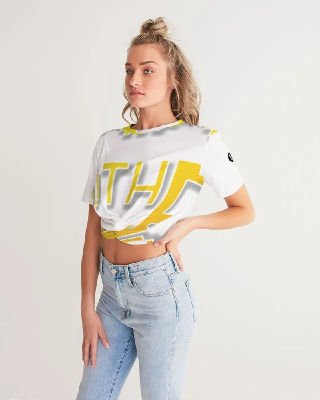 WHITE ZONE Women's Twist-Front Cropped Tee