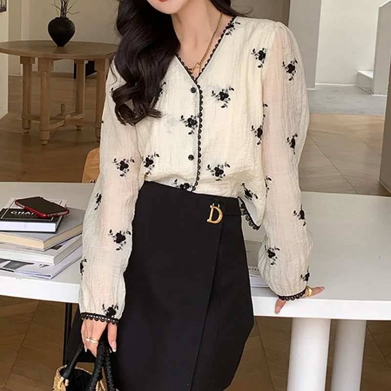 Printed Shirt for Women Spring  New Long Sleeve V Neck Vintage Elegant Blouse Fashion Casual Button Up Y2k Top