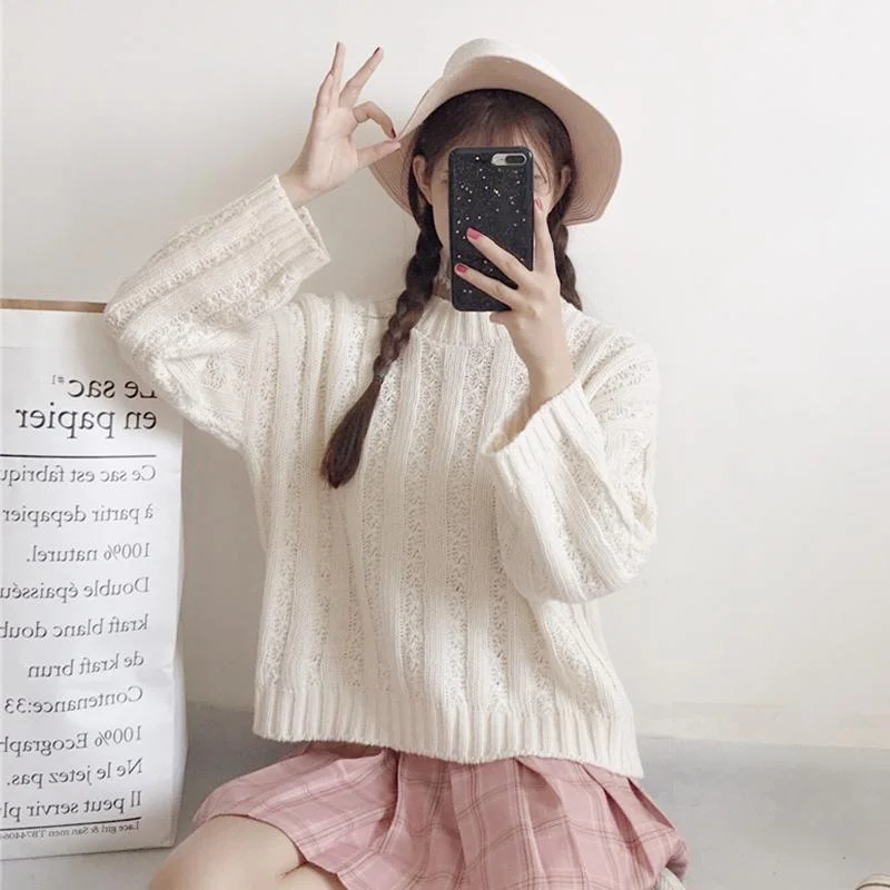 Vintage Round Collar Cable-Knit Sweater