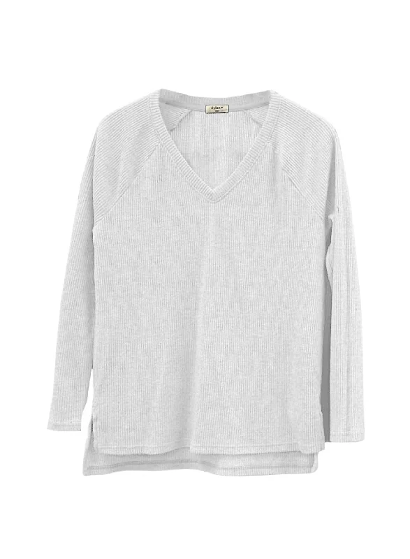 Women's Raglan V Neck With Side Slit In Vintage White